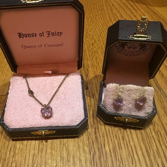 Juicy Couture Pink Heart Jewelry Set - Picture 3 of 6